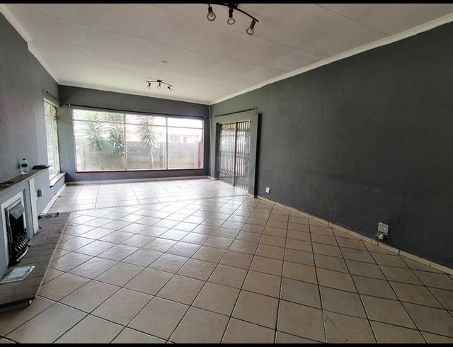 3 BEDROOM PROPERTY TO RENT IN BRENTHURST